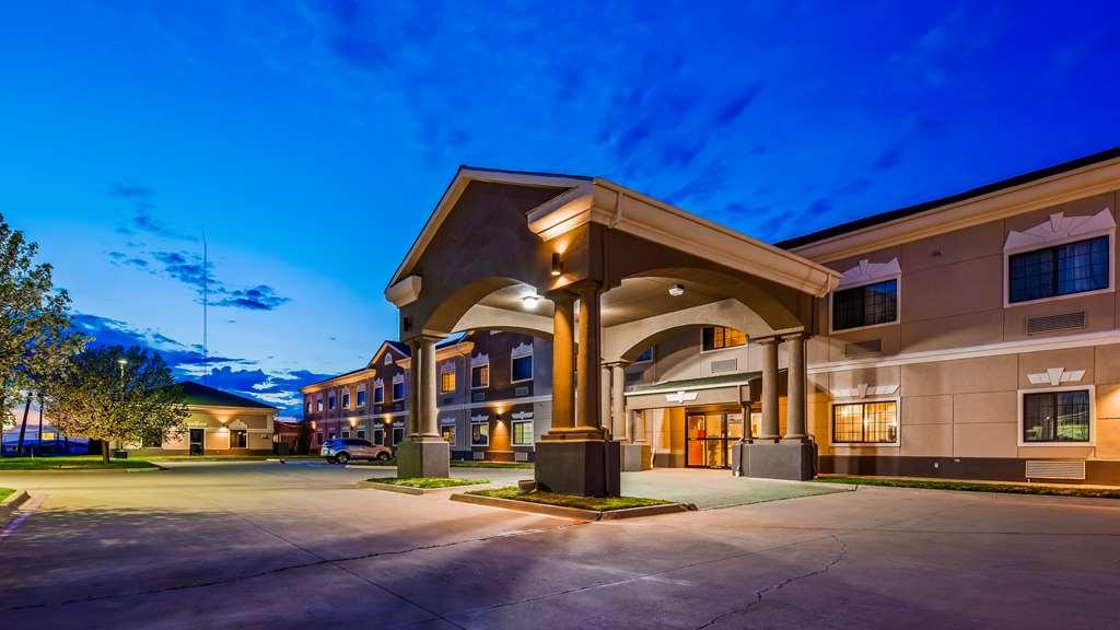 Surestay Plus By Best Western Quanah Exterior photo